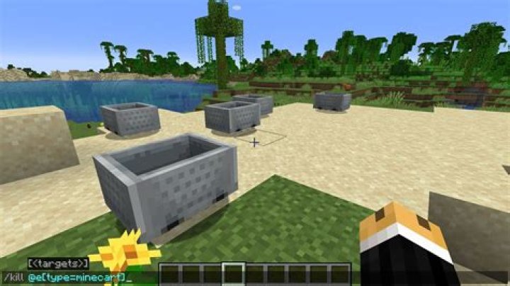Can't seem to get a minecart to move