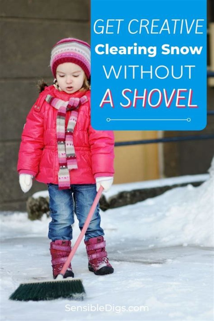 Can you obtain snowballs without a shovel?