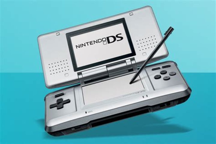 How can I back up a saved game on Nintendo DS?