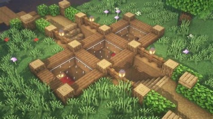 How can I locate a lost home/base in Minecraft Pocket Edition?