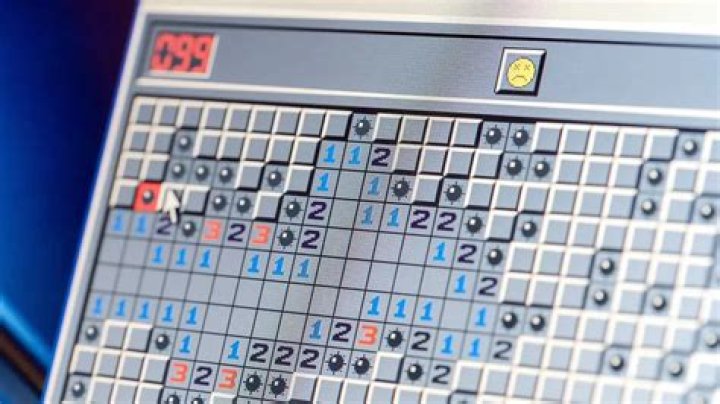 How can I perform a Chord on a touchpad in Minesweeper?