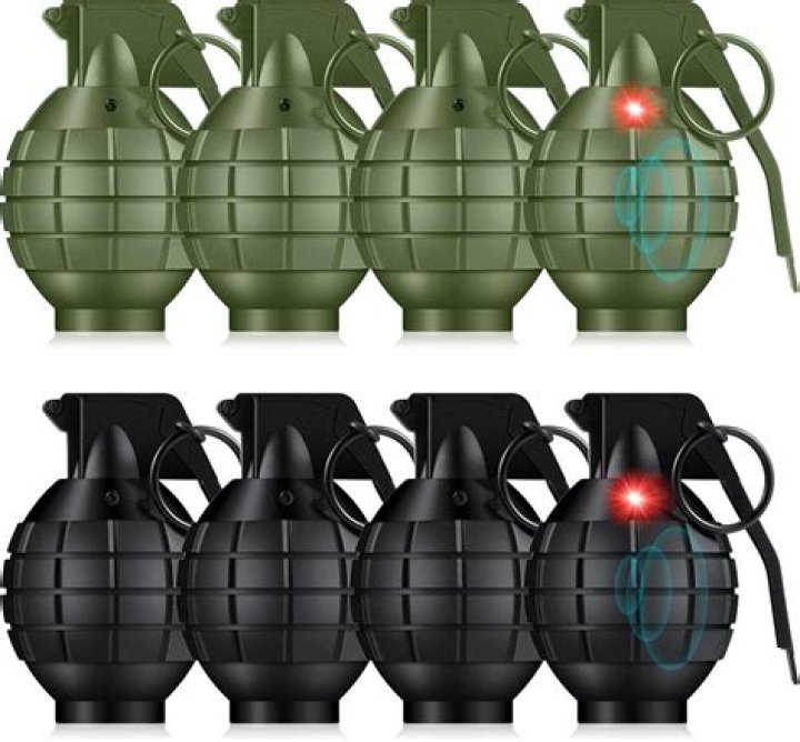 How do I 'cook' a grenade?
