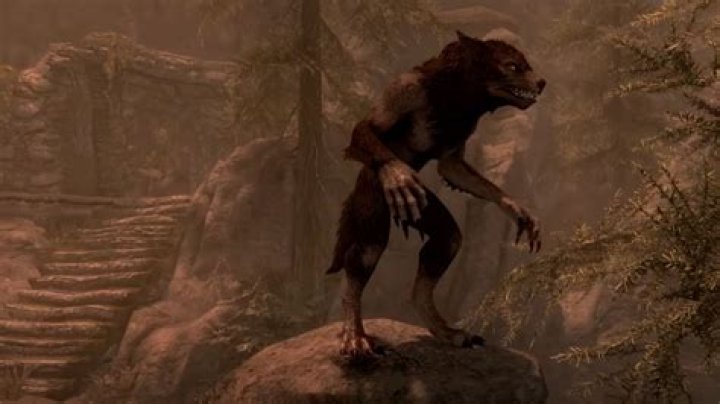 How do I use the Ring of Hircine and become a werewolf?