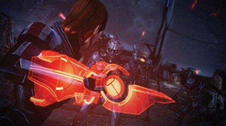 How to melee attack in Mass Effect for Xbox 360?