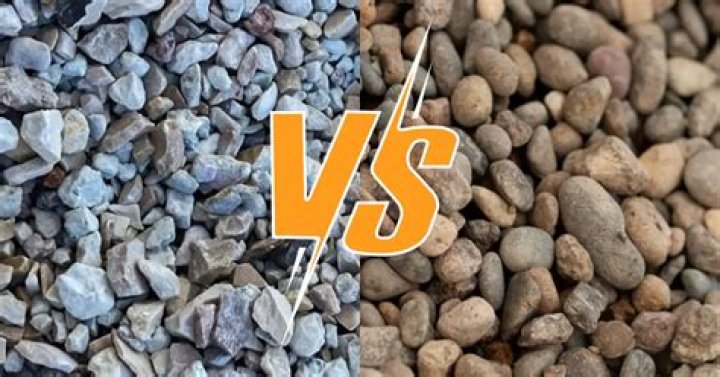 In Terraria, what differences are there between stone and wood when used to build a house?