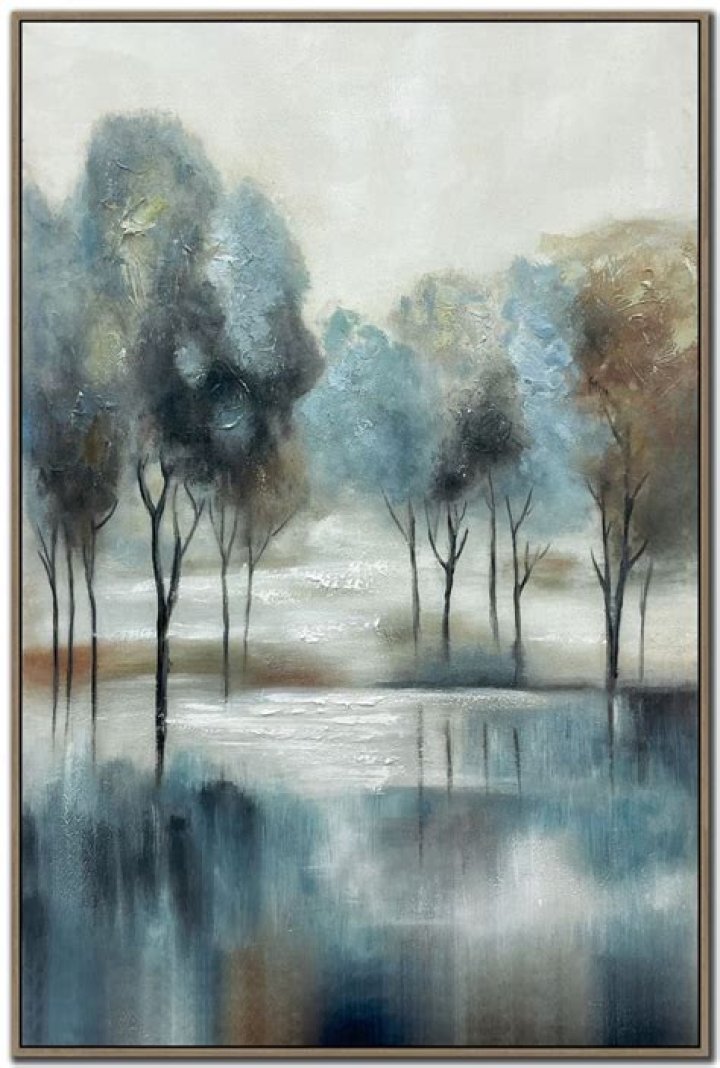 In the Misty Grove, I found the dinner table, but none of the commoners is Sanguine / Sam