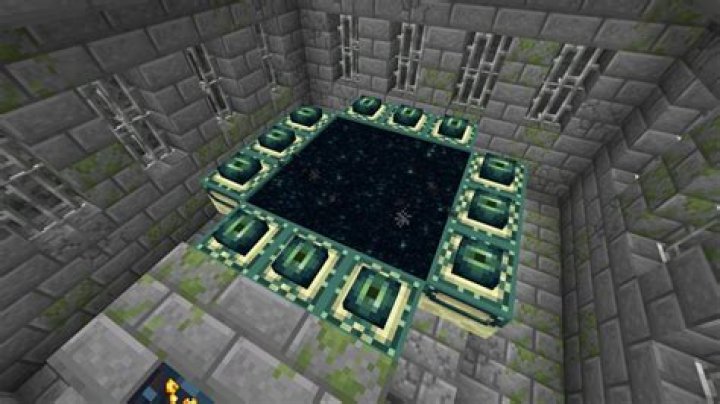 Is there any way to go to the end in Minecraft PE without first going to the nether?