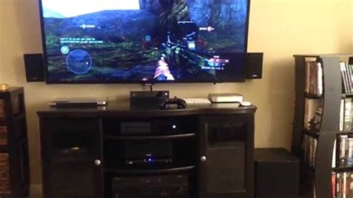 Split Xbox One to two TVs