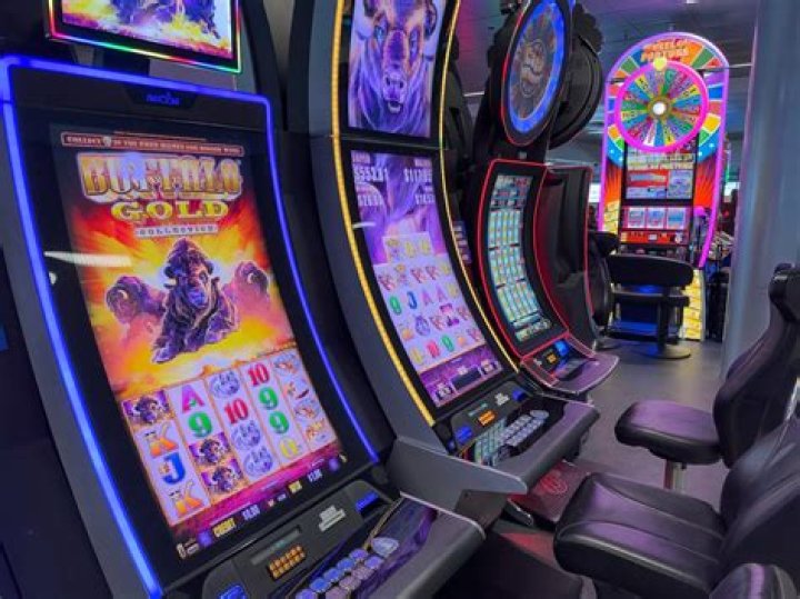 What are the odds on the slot machines?