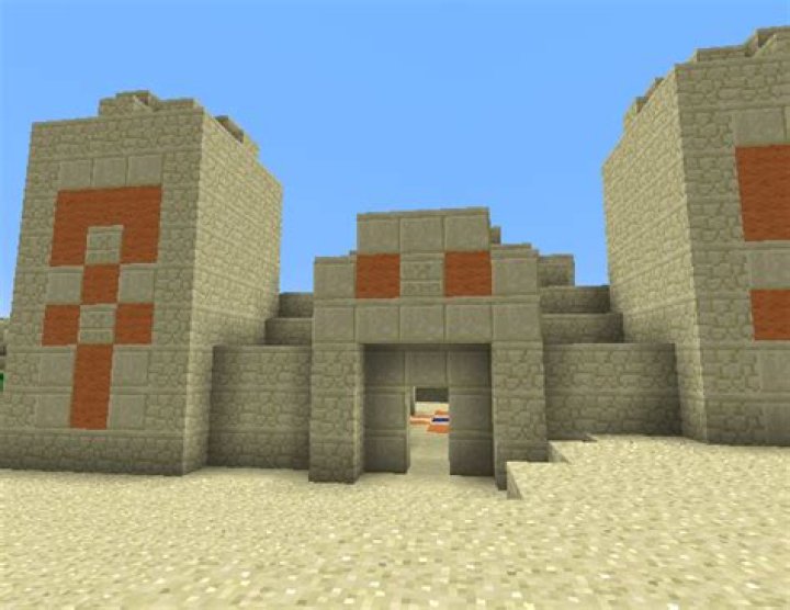 What happens when you take out the blue wool from a desert pyramid?