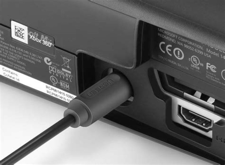 What is S/PDIF Port on Xbox 360?