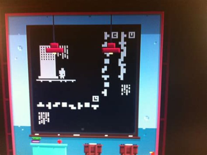 What is the secret to the classroom in the 8-cube door city in Fez?