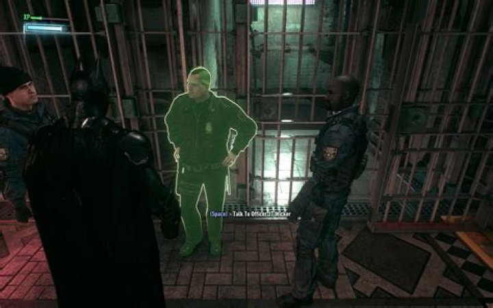 What to do with the potentially Riddler-Allied Cop?